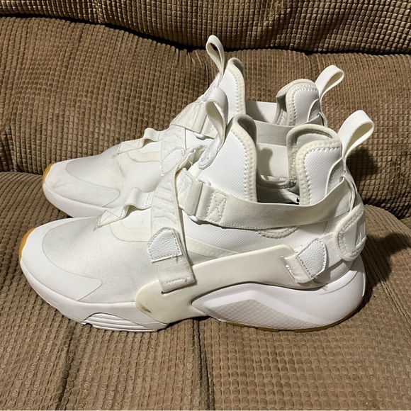 Nike Air Huarache MENS SIZE 10 WHITE - Picture 2 of 12